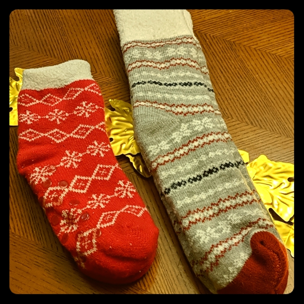 2 Pairs of Slipper Socks